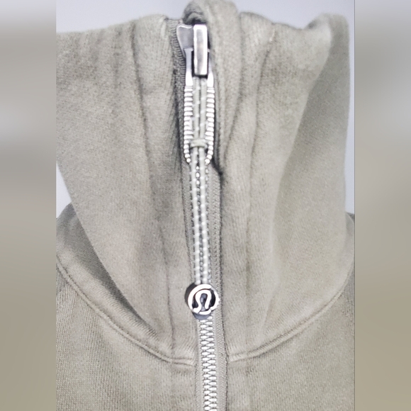 Lululemon Size XS/S Scuba Fleece Green Olive Color-Cropped Half Zip-Up - Picture 4 of 13